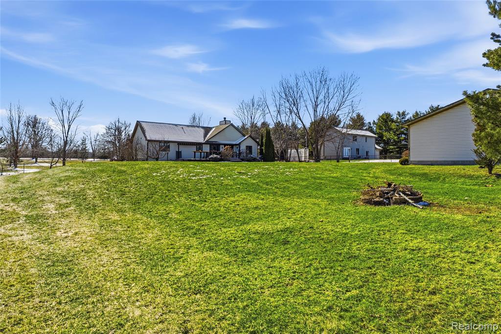8482 Reid Road, Swartz Creek, MI 48473 — Photo 41