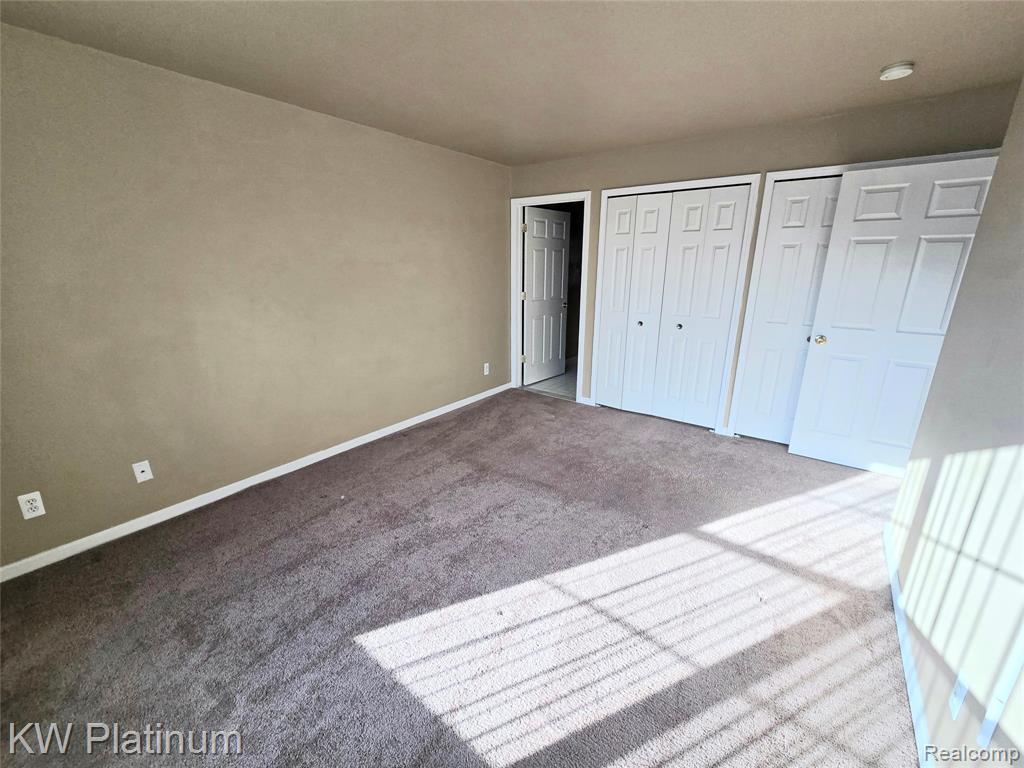 46225 CAVALIER Drive, Macomb, MI 48044 — Photo 12