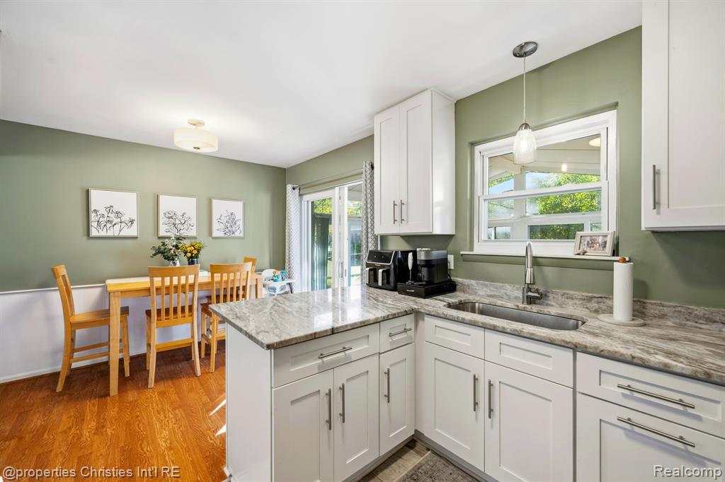 549 Provincetown Lane, Plymouth, MI 48170 — Photo 9