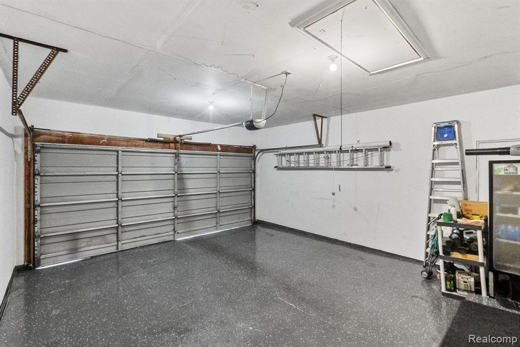 42917 Freeport Drive, Sterling Heights, MI 48313 — Photo 36