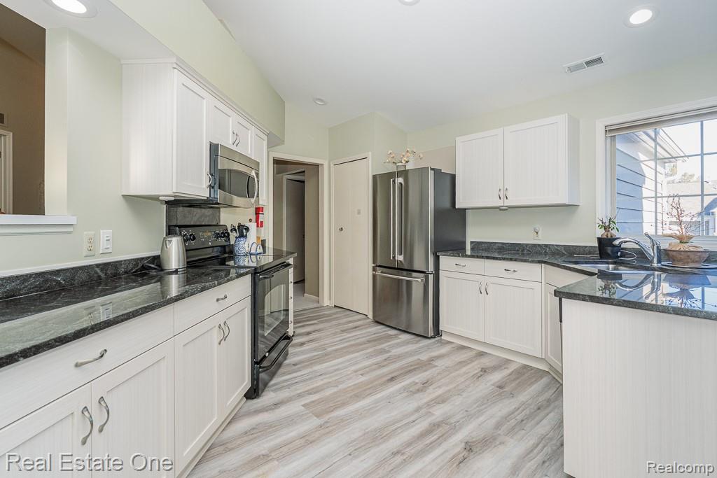 1903 Eagle Pointe, Bloomfield Hills, MI 48304 — Photo 20