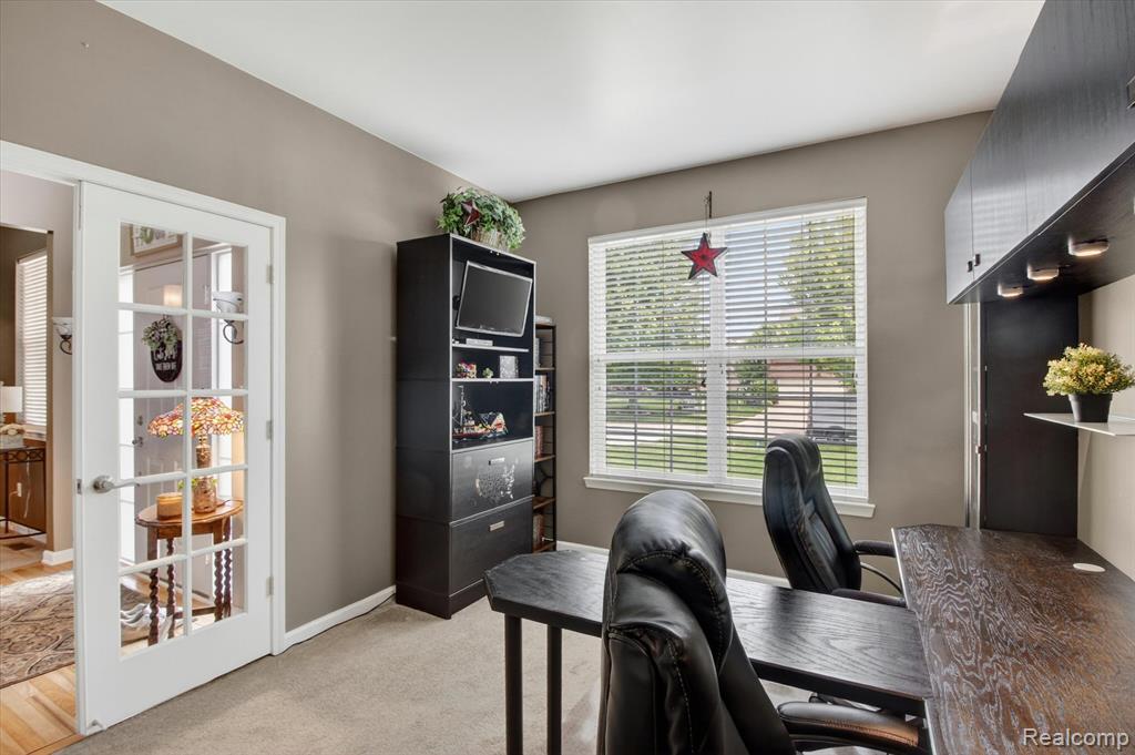 49271 Laguna Drive, Van Buren, MI 48111 — Photo 21