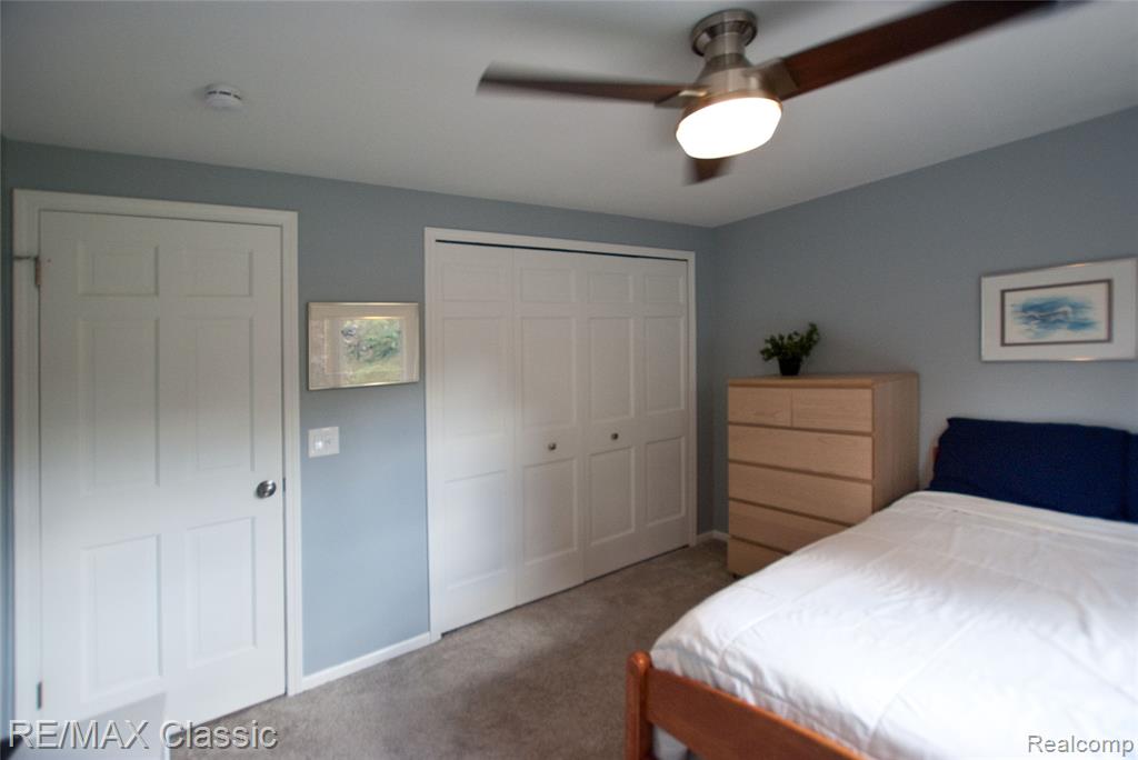 44500 Louvert Court, Novi, MI — Photo 32