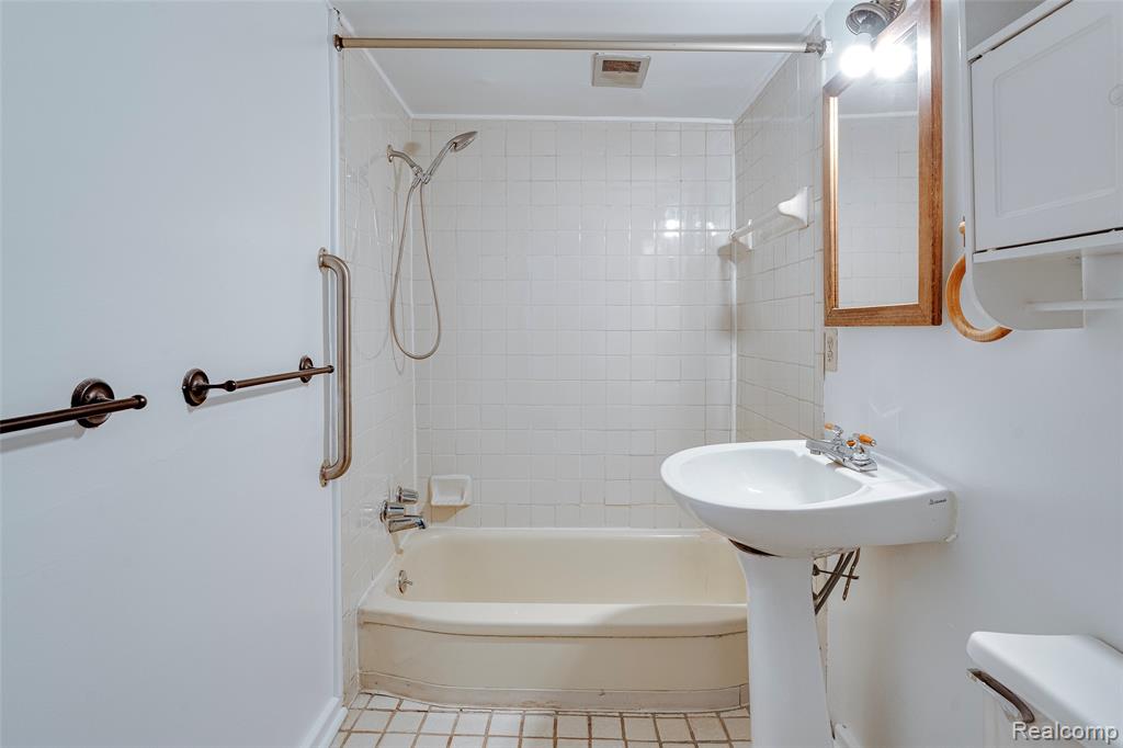 624 Norris Street, Ypsilanti, MI 48198 — Photo 20