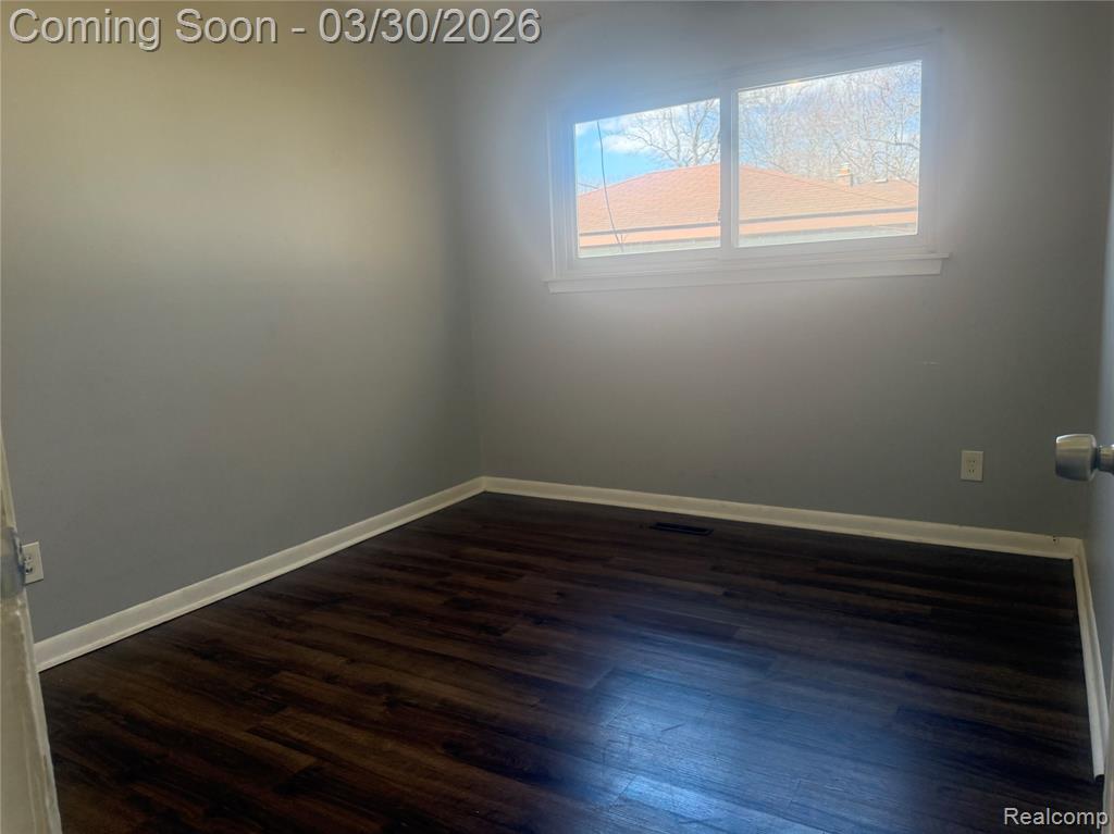 4631 ZIEGLER Street, Dearborn Heights, MI 48125 — Photo 14