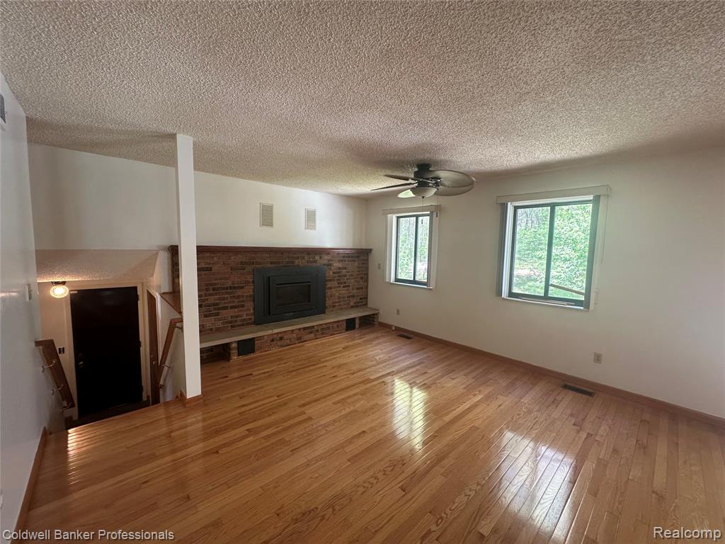 5398 Linger Lane, Lapeer, MI 48446 — Photo 4
