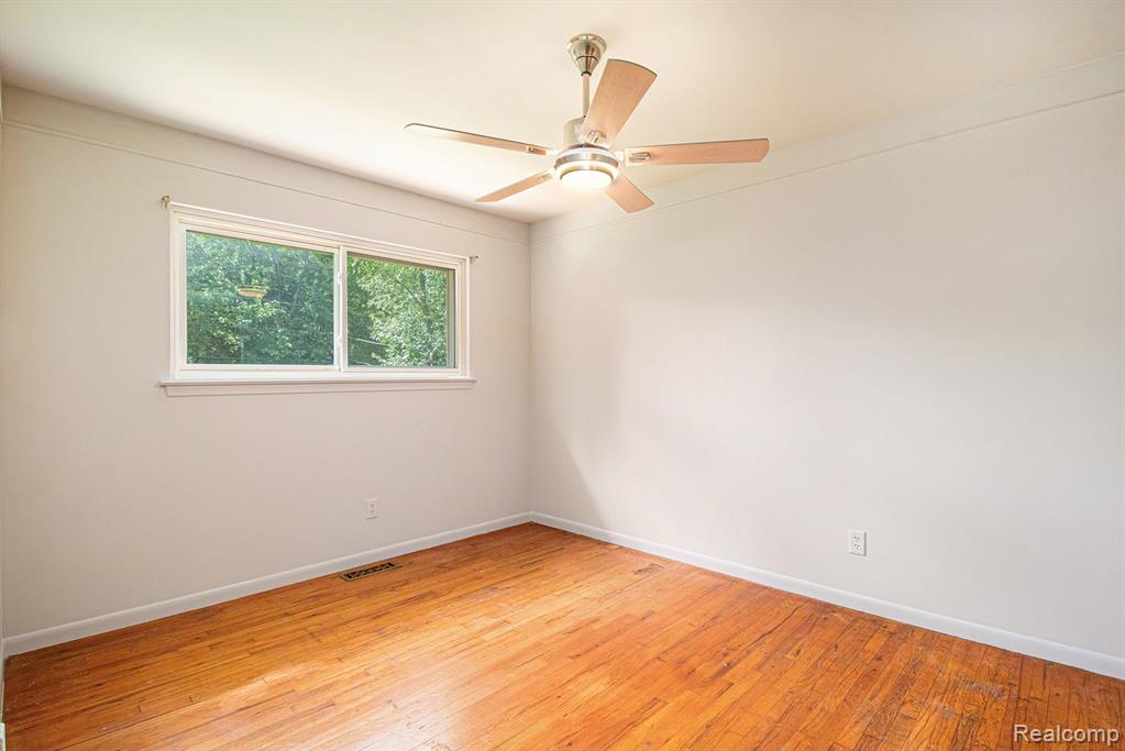4910 Clarkston Road, Clarkston, MI 48348 — Photo 12