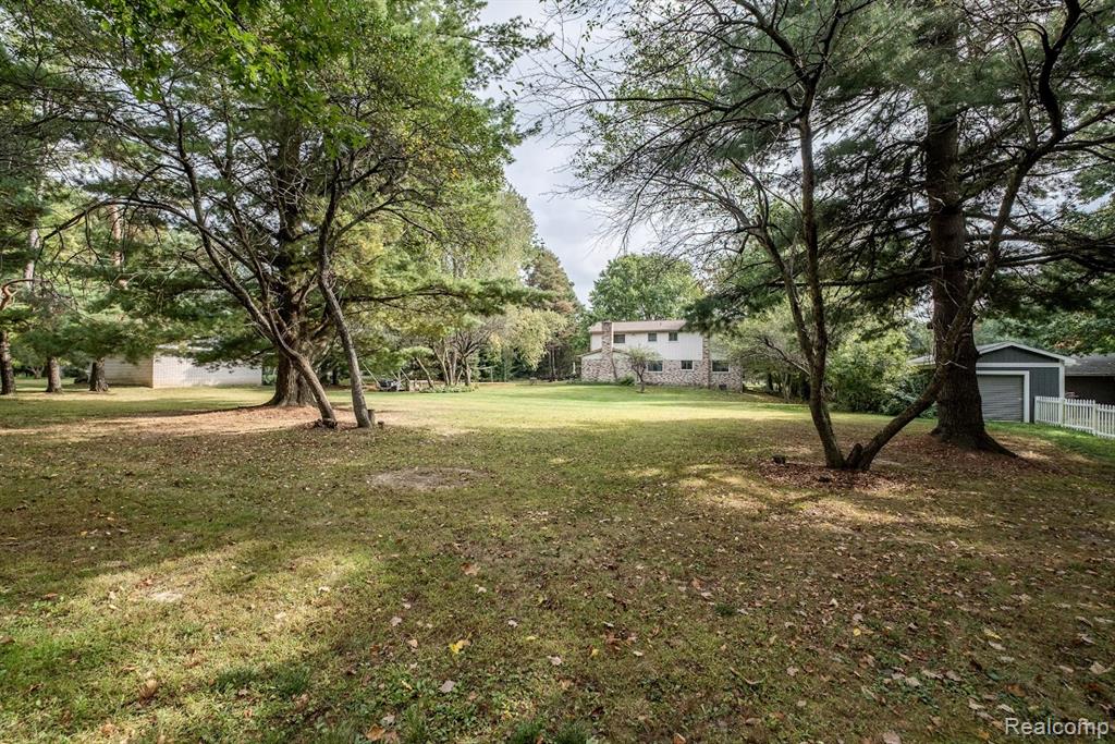 8911 W Gates Street, Bruce, MI 48065 — Photo 51
