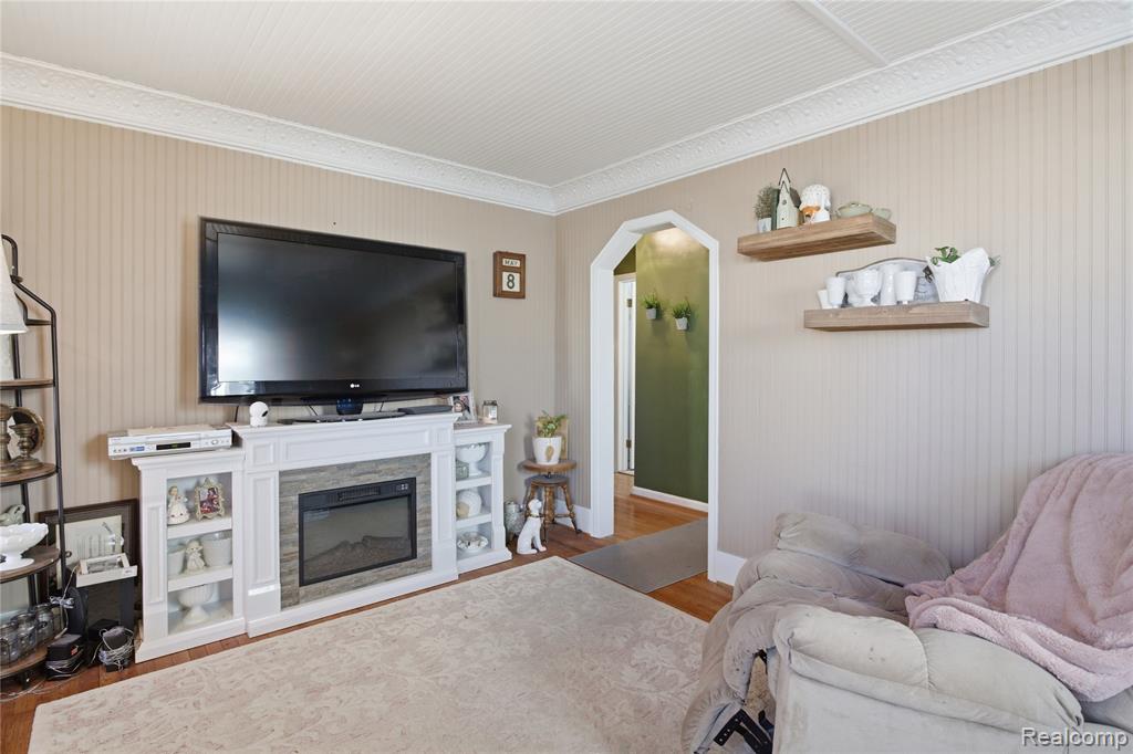 4300 Edmund Street, Wayne, MI 48184 — Photo 9