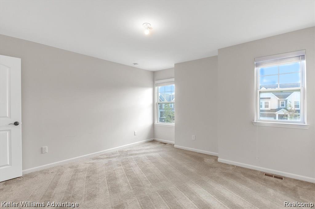 48389 Fieldstone Drive, Northville, MI — Photo 28