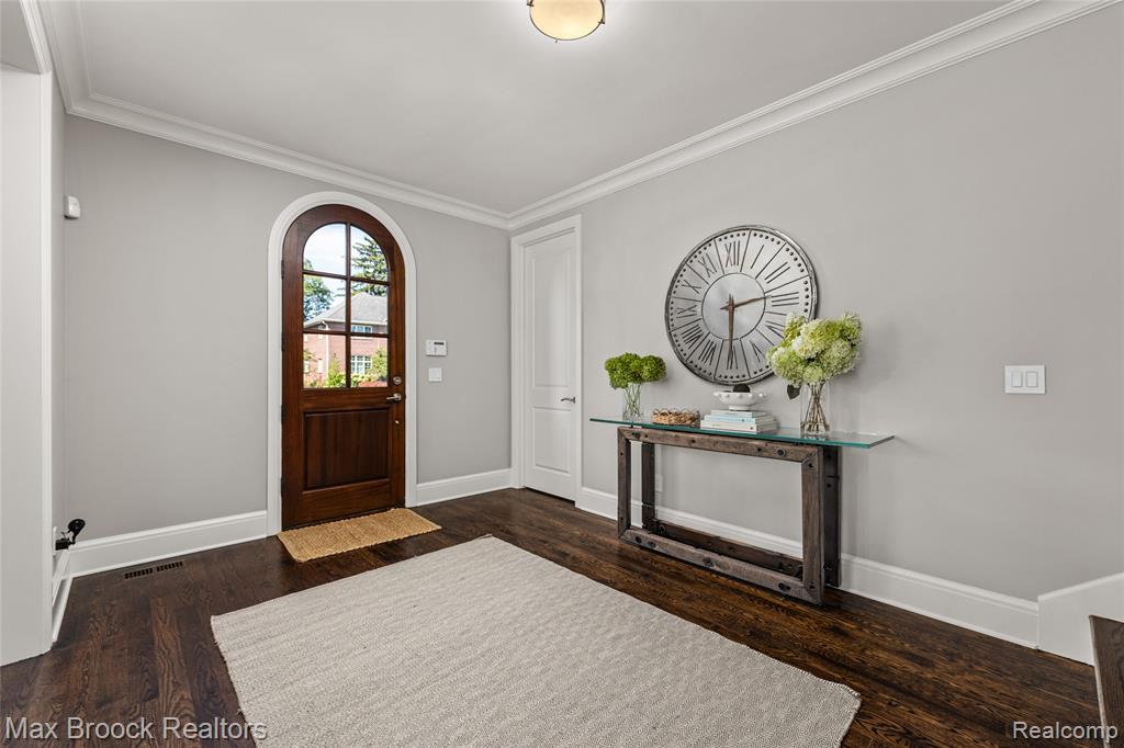 1450 Pilgrim Avenue - Photo 4