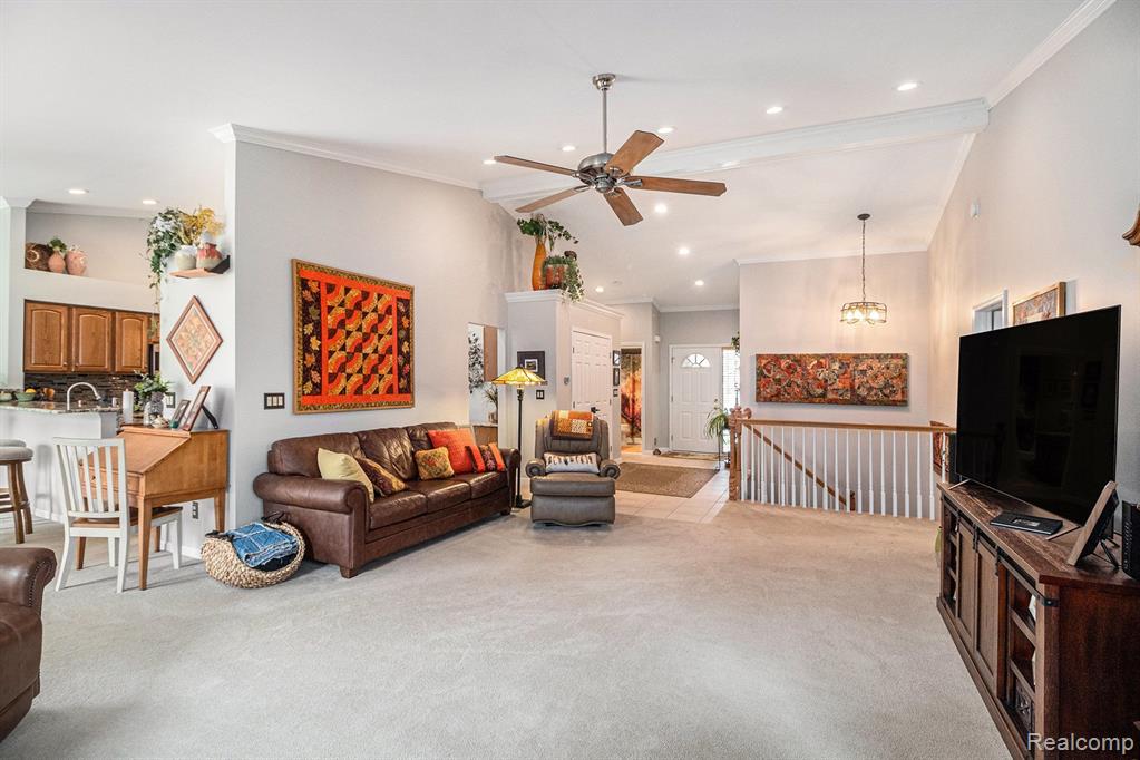 404 WALNUT Drive, 34, South Lyon, MI 48178 — Photo 8