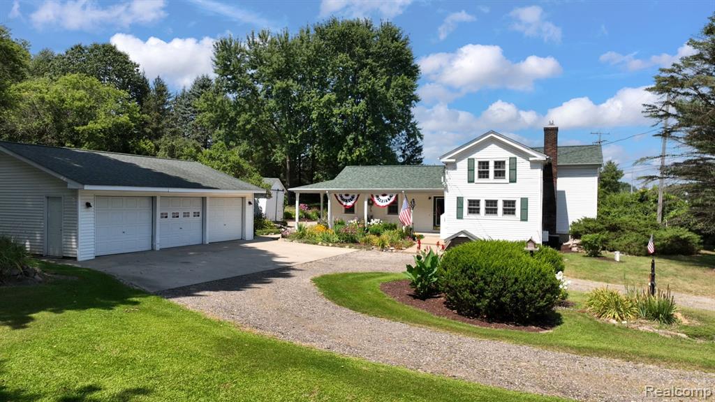 371 N Ortonville Road, Ortonville, MI 48462 — front exterior
