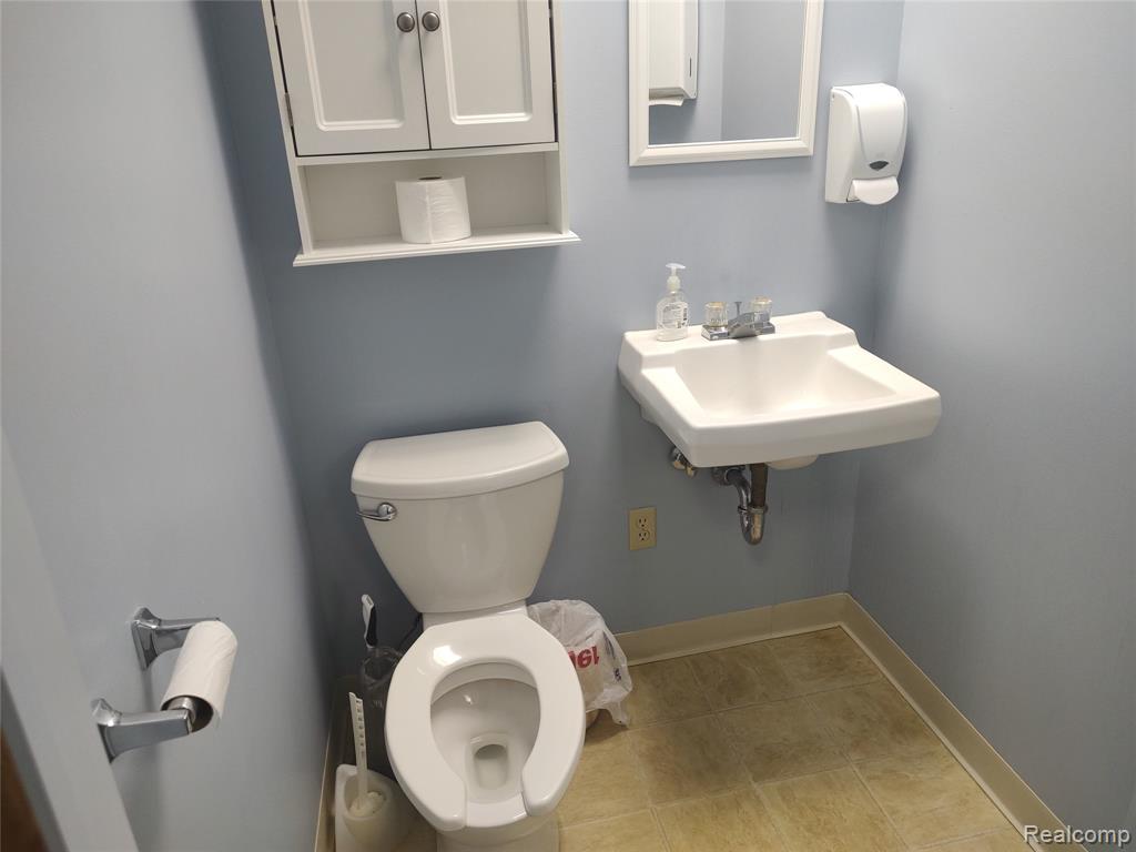 5154 Miller Road, H, Flint, MI 48507 — Photo 7