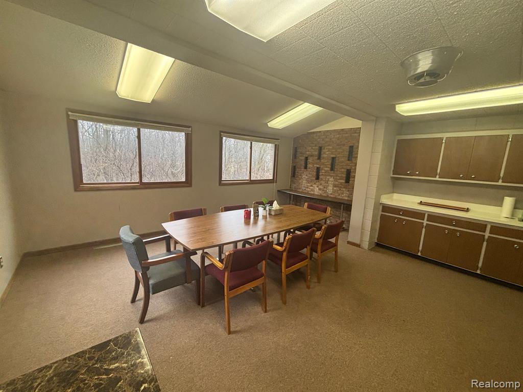 961 E MAPLE Street, Holly, MI 48442 — Photo 11