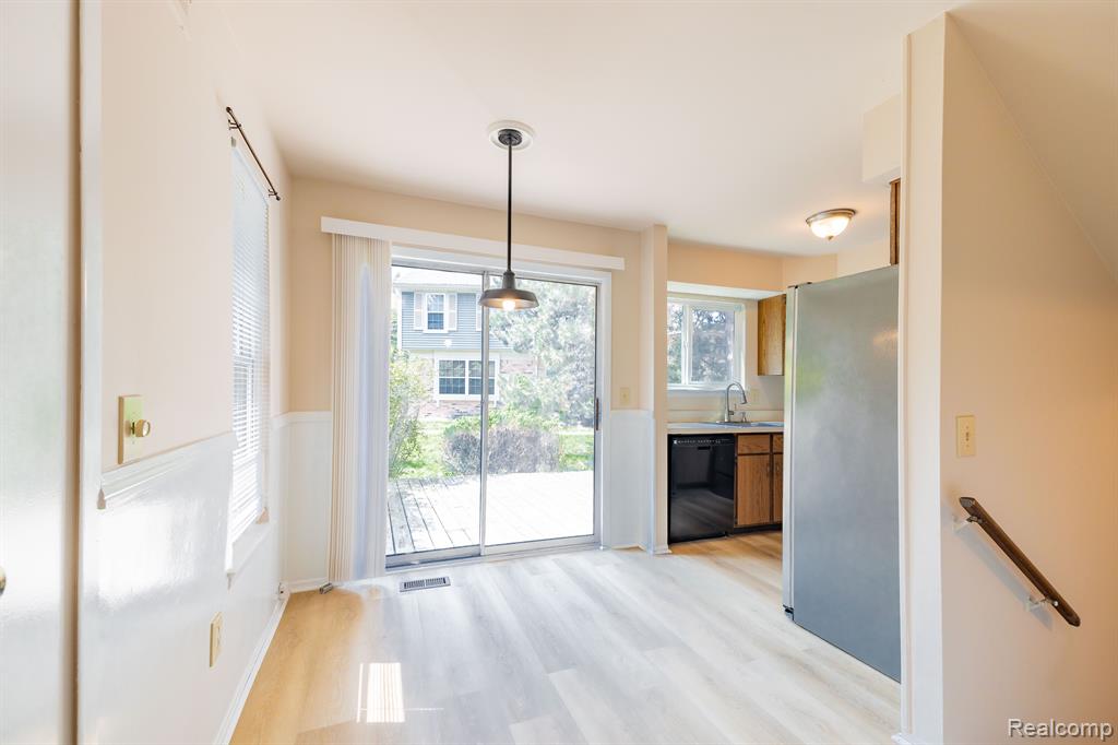 2960 WHITTIER Court, Ann Arbor, MI 48104 — Photo 5