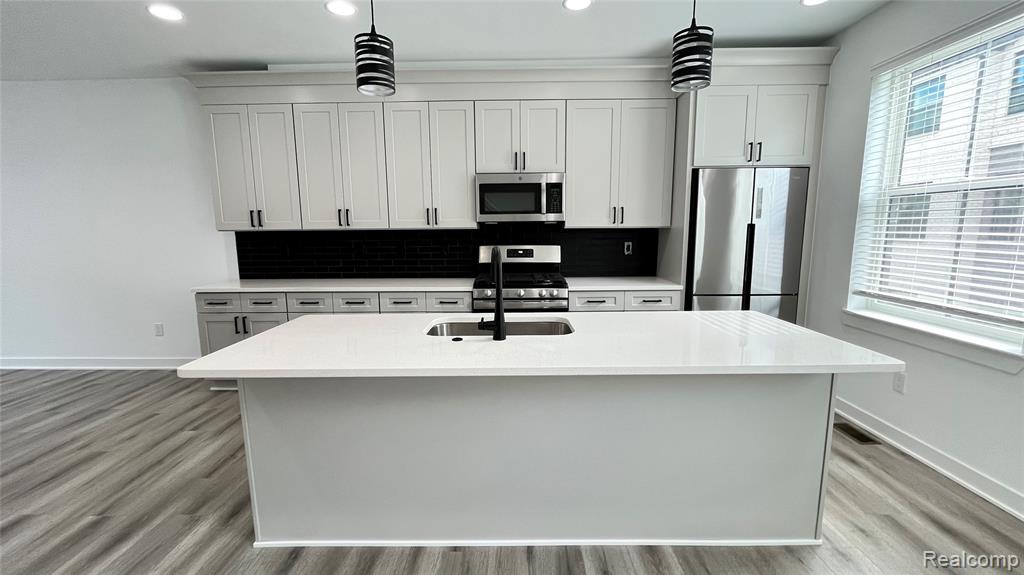 2882 SUMMERS Place, Troy, MI 48084 — Photo 10