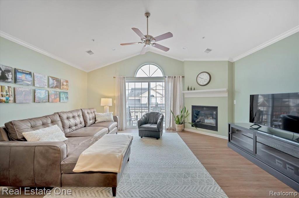 15201 ADRI Circle, Walled Lake, MI 48390 — Photo 4
