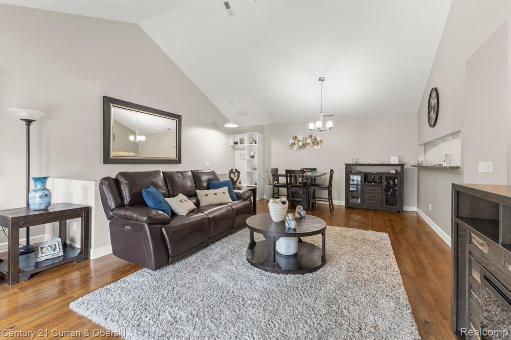 23070 FAIRLANE Boulevard, Woodhaven, MI 48183 — Photo 5