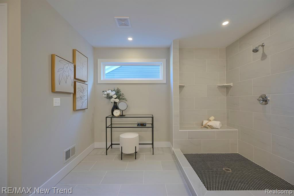 213 MOUNTAIN VIEW LANE, Milford, MI 48381 — Photo 25