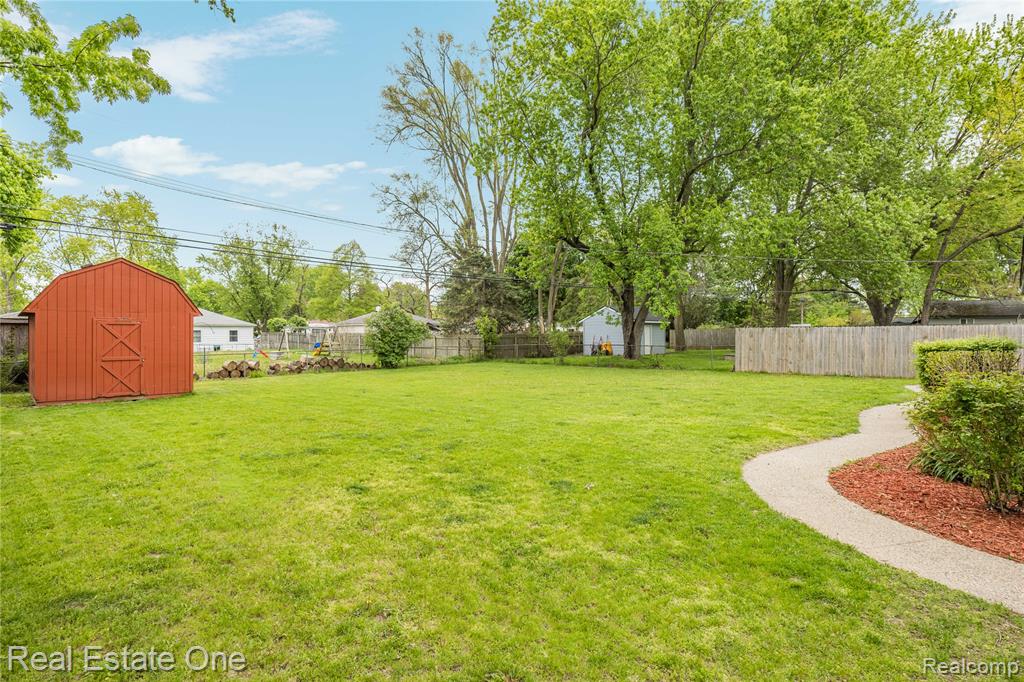 2262 Kohler Street, Waterford, MI 48329 — Photo 49