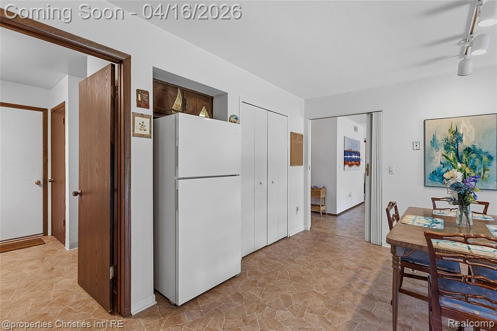 18231 Stamford Street, Livonia, MI, 48152