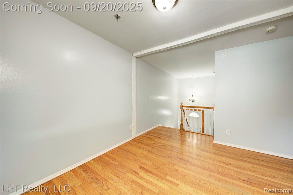 4476 Weddel Street, Dearborn Heights, MI 48125 — Photo 15