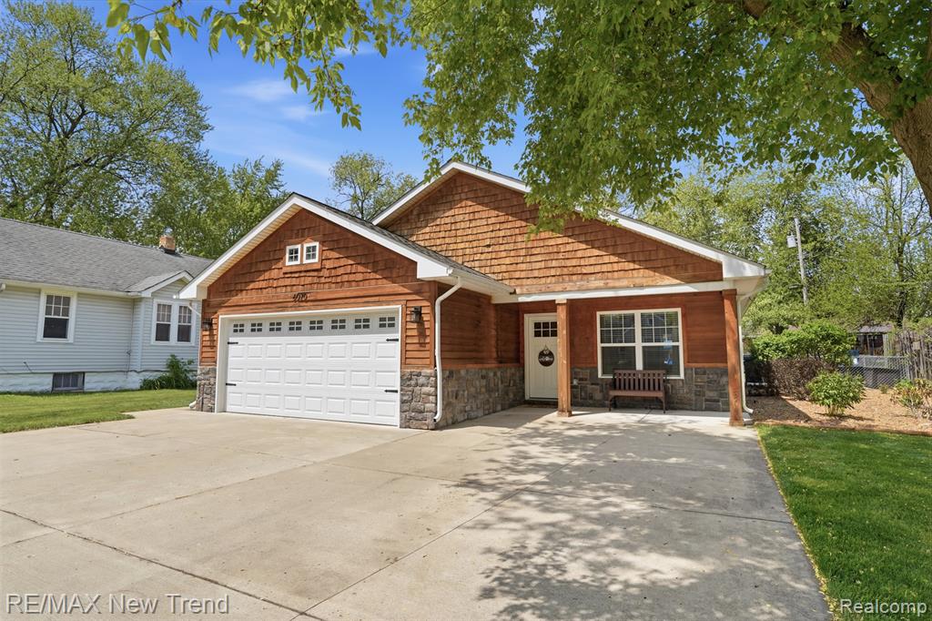 6070 Hackett, Waterford, MI 48327 — Photo 2