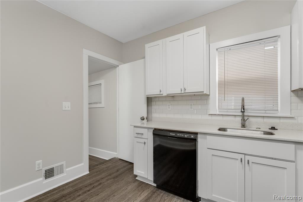 69 Lincoln Street, Pontiac, MI 48341 — Photo 10