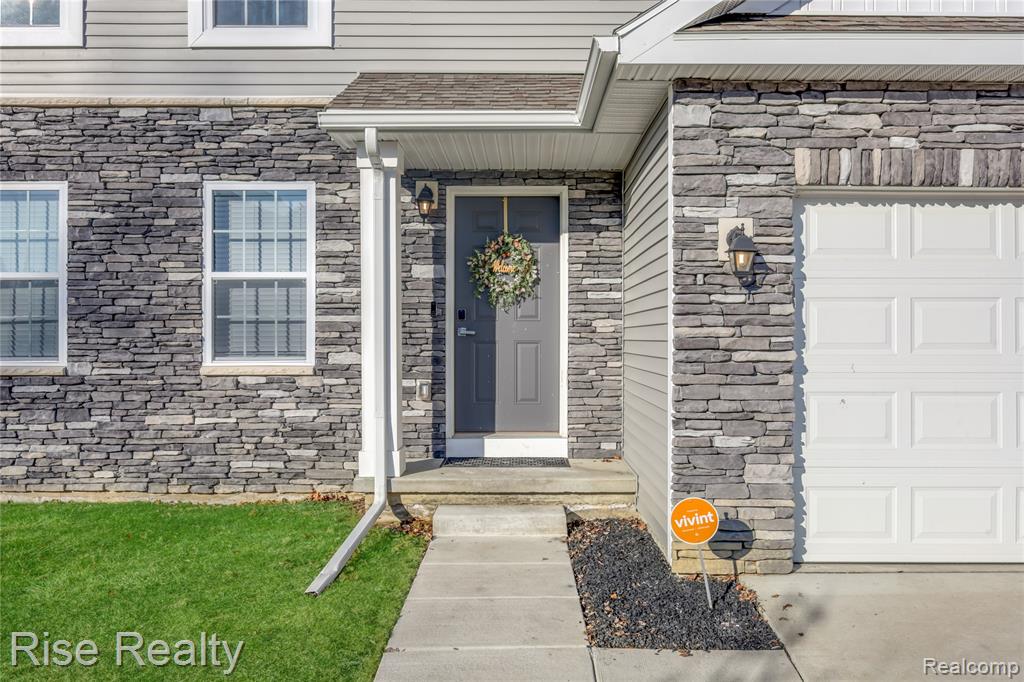 2027 Stillwater Drive, Davison, MI 48423 — Photo 2