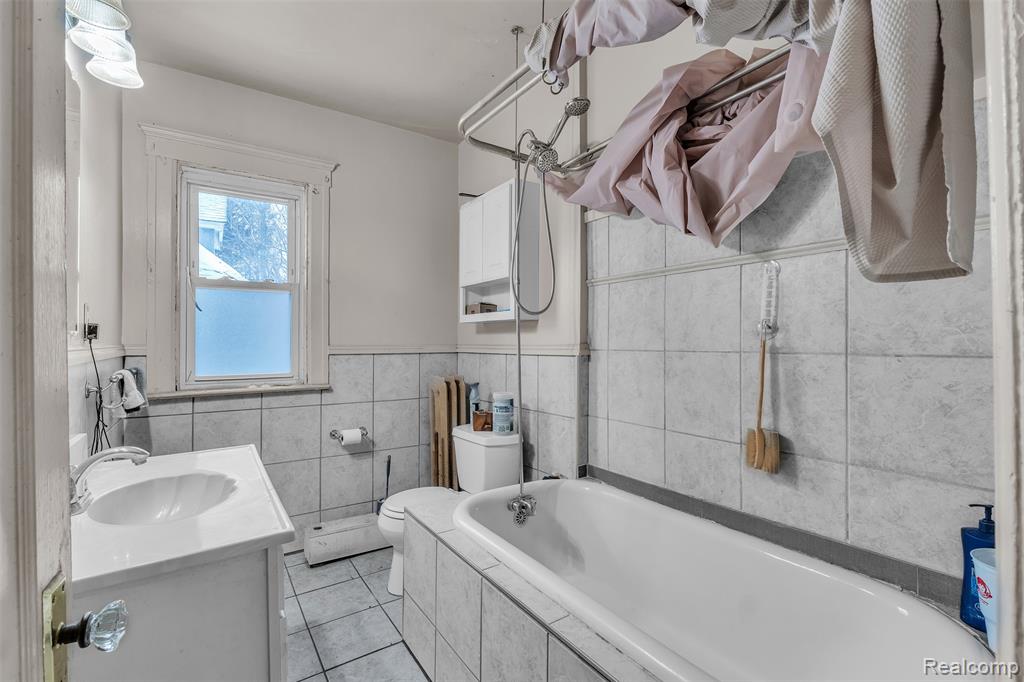 3521 Harding Street, Detroit, MI 48214 — Photo 29