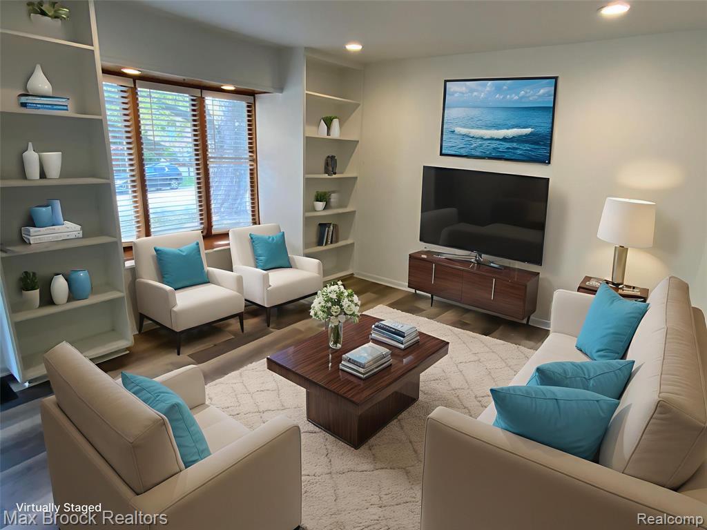 5715 SUNNYCREST Drive, West Bloomfield, MI 48323 — Photo 3