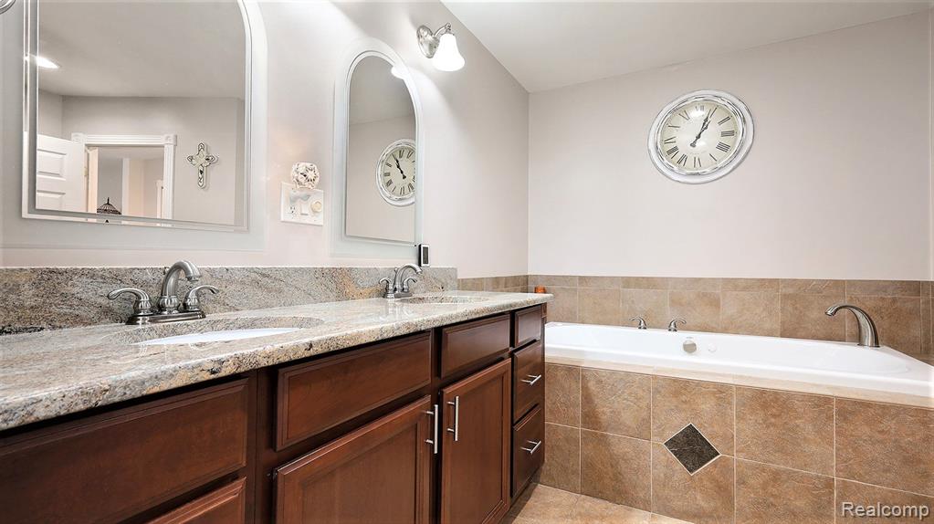 8635 N ESTON Road, Clarkston, MI 48348 — Photo 16