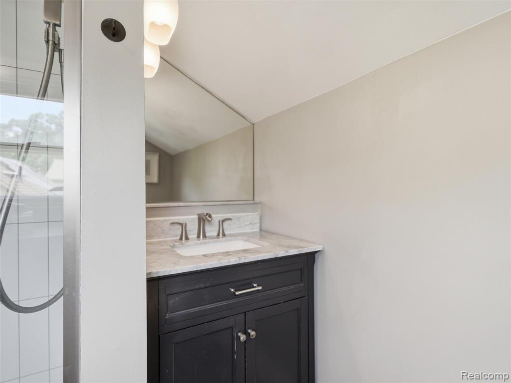 626 Kayser Avenue, Royal Oak, MI 48067 — Photo 20