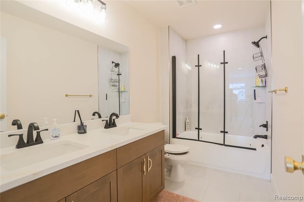 56675 Via Caterina Drive, Macomb, MI 48042 — Photo 63
