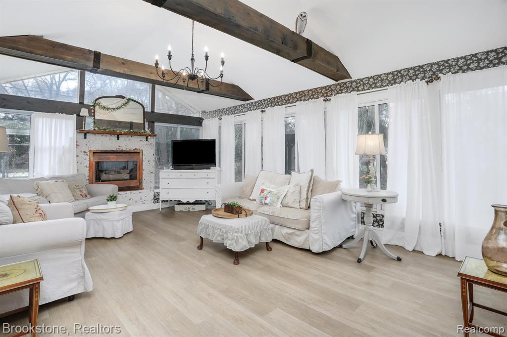 7146 ARROWOOD Drive, West Bloomfield, MI 48324 — Photo 13