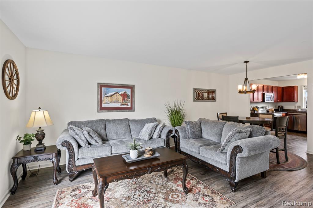 6335 Waldon Center Drive, Unit #16, Clarkston, MI — Photo 14