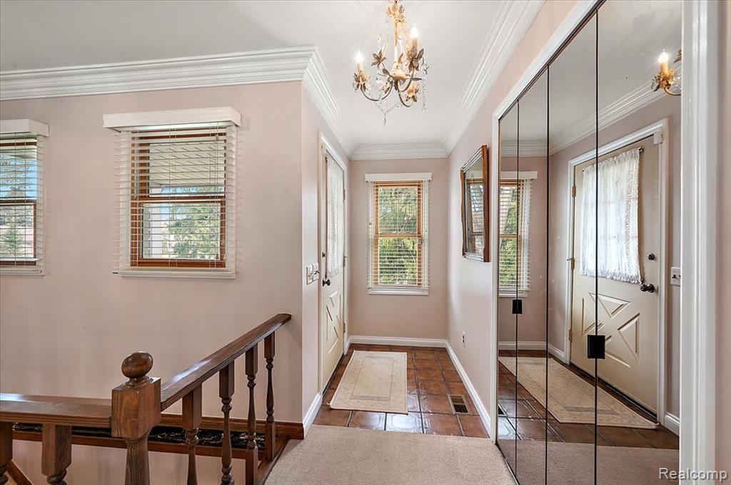 847 Leinster Road, Rochester Hills, MI 48309 — Photo 13