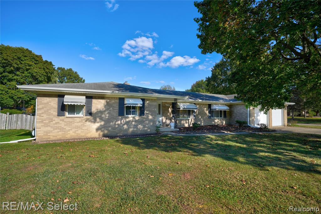 4290 Hedgethorn Circle, Burton, MI 48509 — Photo 56