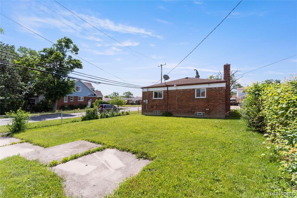 6869 Buhr Street, Hamtramck, MI 48212 — Photo 23
