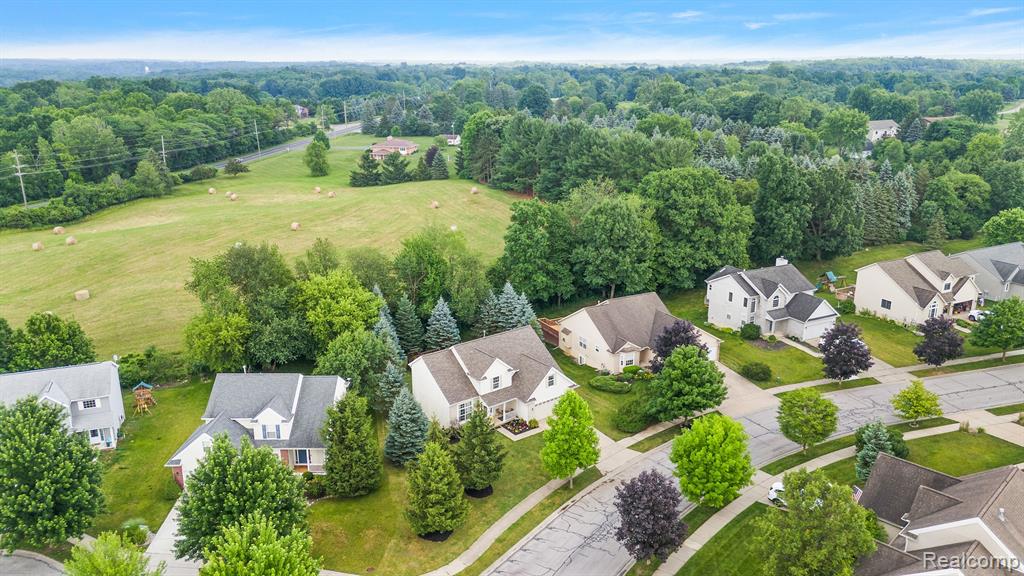6968 Wellington Drive, Dexter, MI 48130 — Photo 11