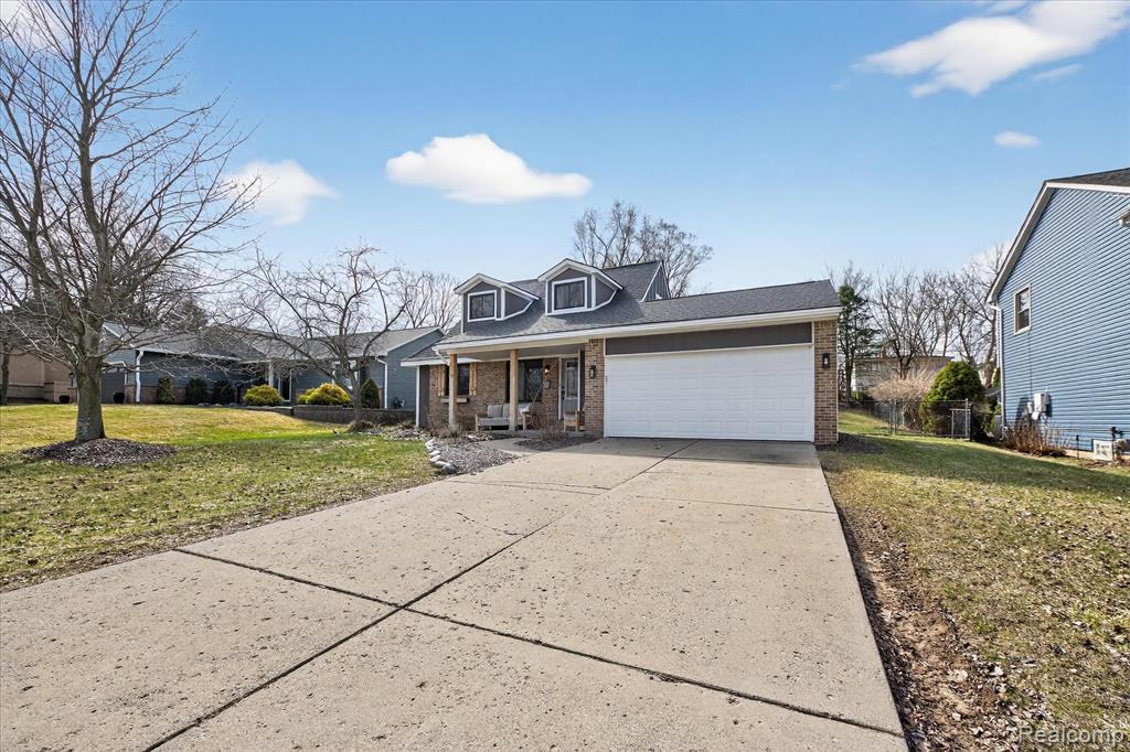 933 Abbey Lane, Milford, MI 48381 — Photo 35