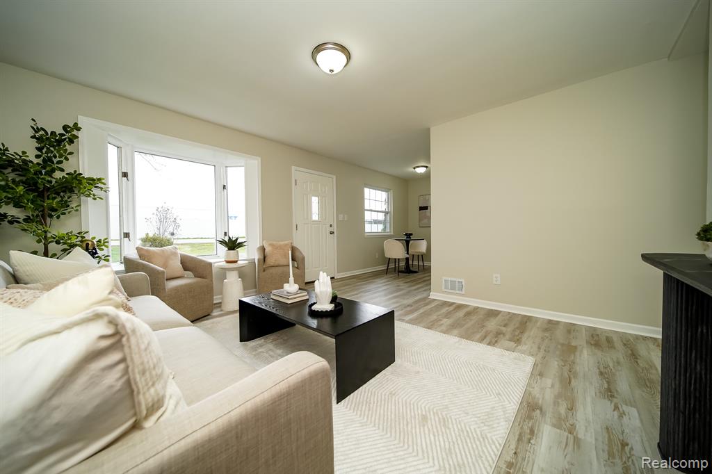 23817 Bredow Avenue, Trenton, MI 48174 — Photo 13