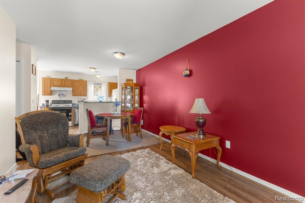 23272 STOFLET Lane, Trenton, MI 48183 — Photo 14