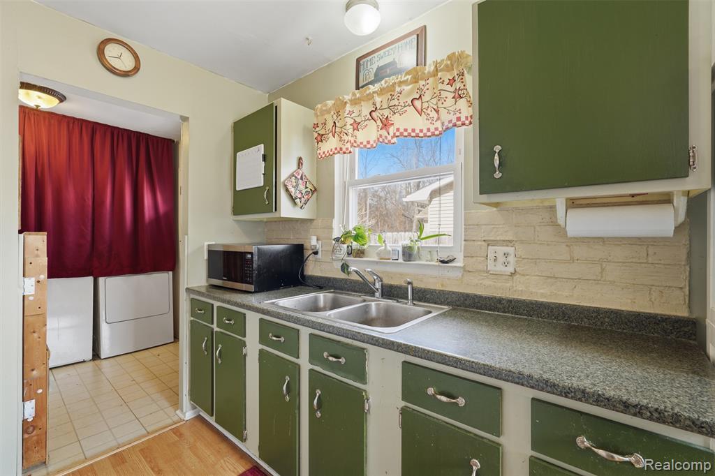 433 Haze, Pinckney, MI 48169 — Photo 8