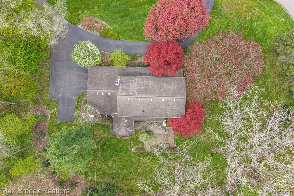 25933 Hersheyvale Drive, Franklin, MI 48025 — Photo 36