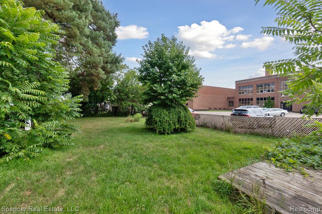 629 Alger Avenue, Owosso, MI 48867 — Photo 14