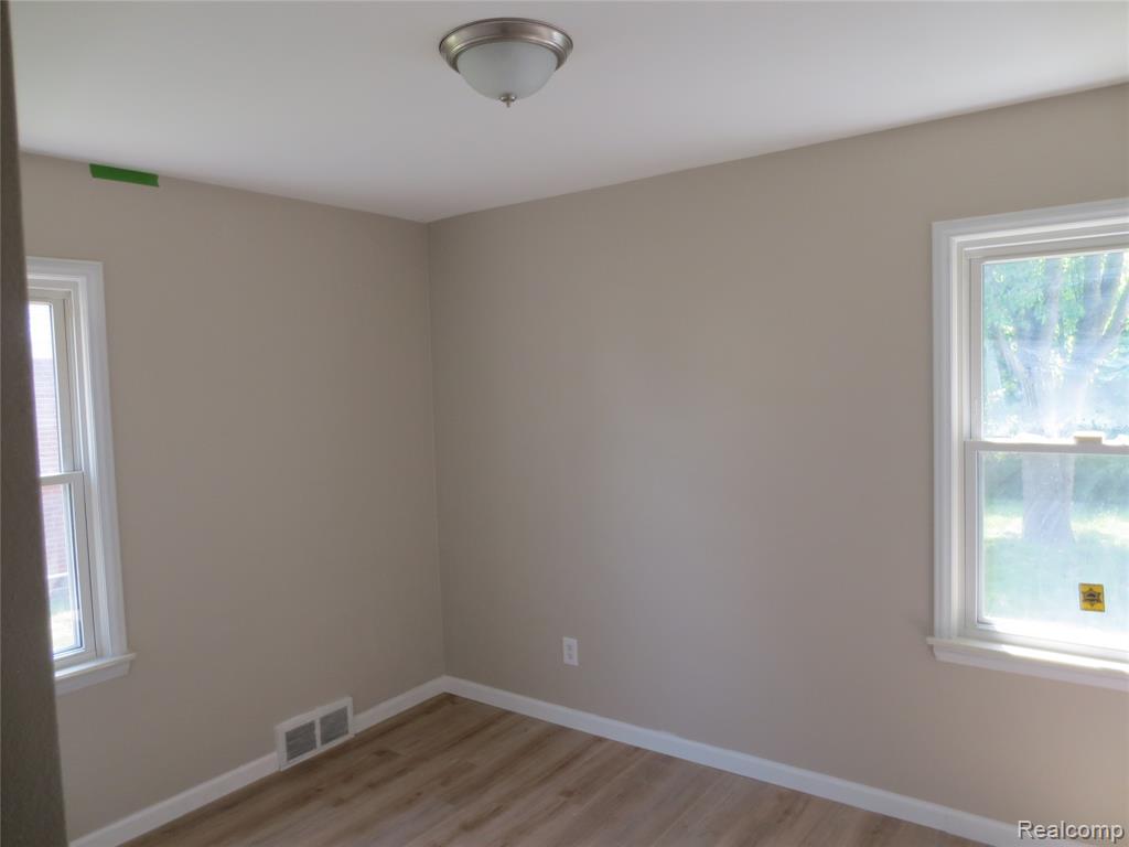 9535 Dixie, Redford, MI 48239 — Photo 19