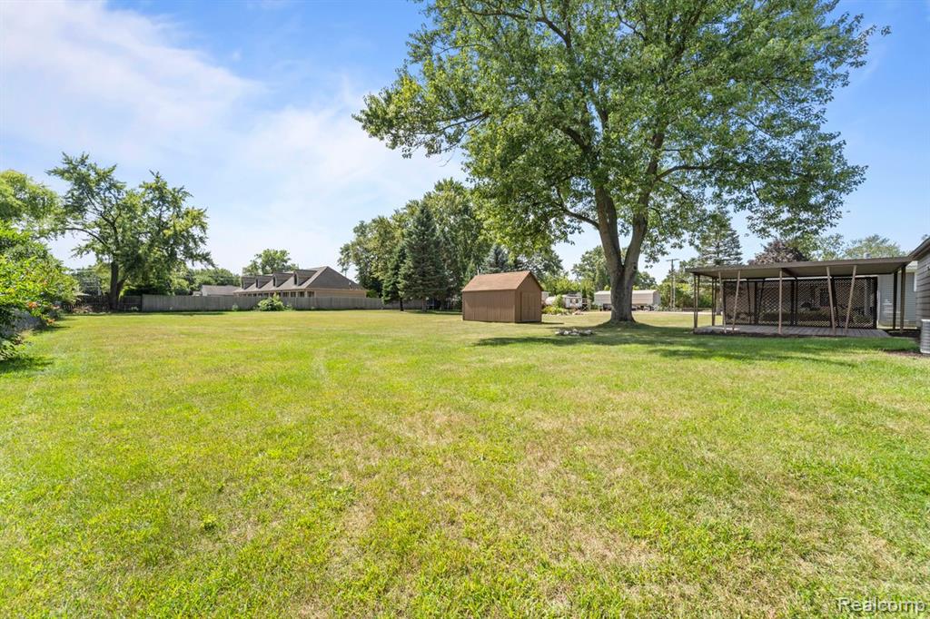 4607 Meigs Avenue, Waterford, MI 48329 — Photo 26