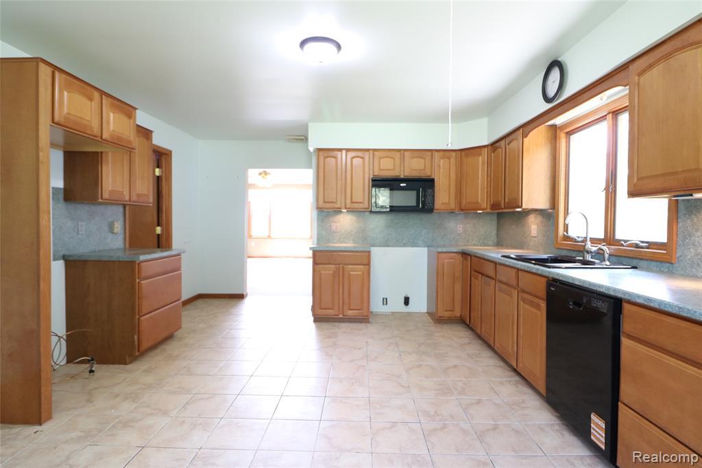 145 Ward Street, Croswell, MI 48422 — Photo 11